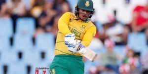 Quinton de Kock scored eight sixes and nine fours